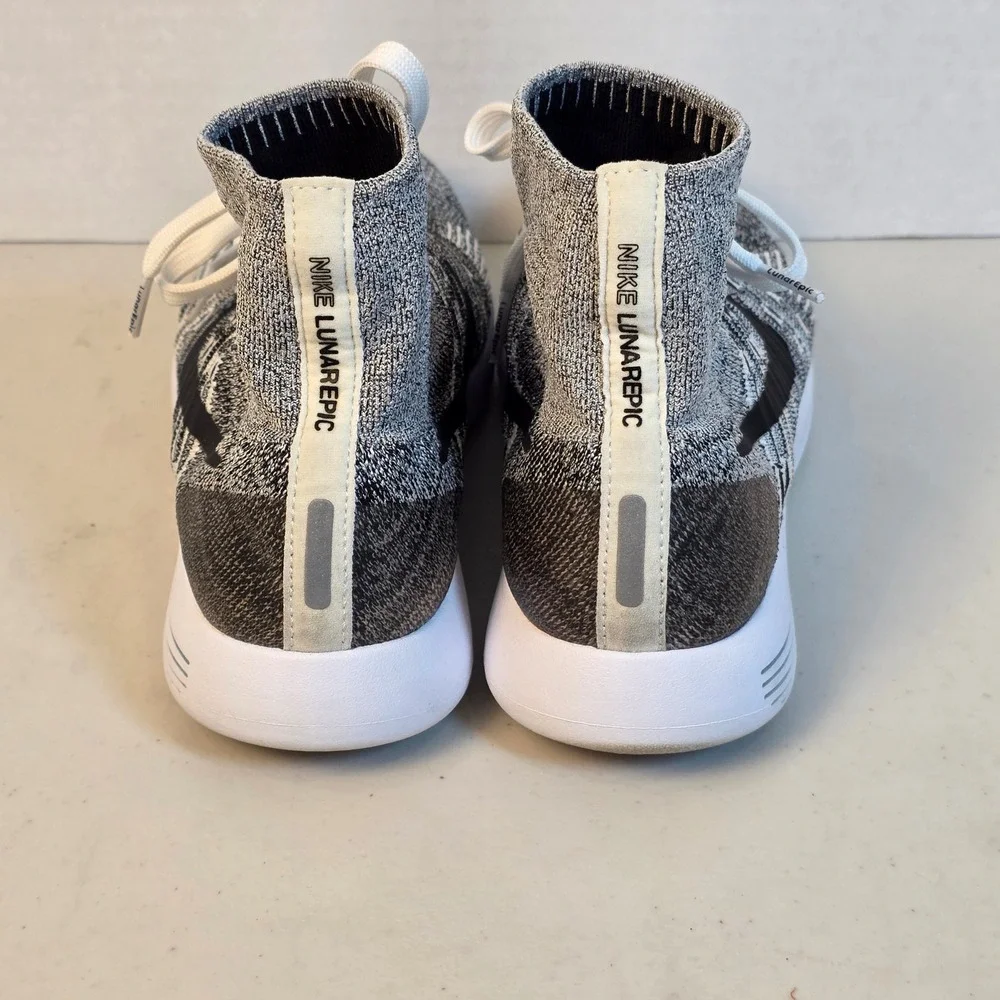 Nike LunarEpic Flyknit Women 8.5 Running Shoes Black White Grey High Top Sneaker